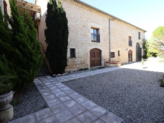 Maison 14 pièces 500 m²