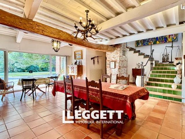 Maison 14 pièces 400 m²