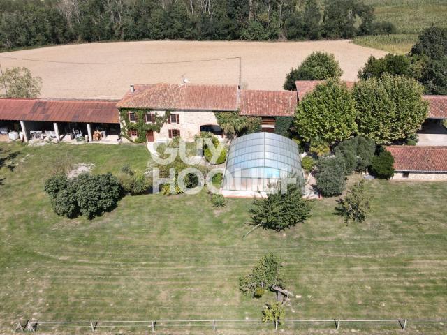 Maison 14 pièces 402 m²