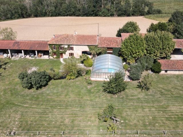 Maison 14 pièces 402 m²
