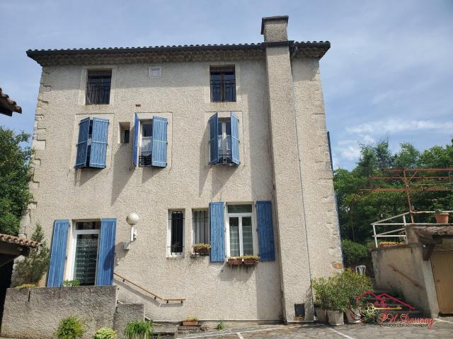 Maison 14 pièces 404 m²