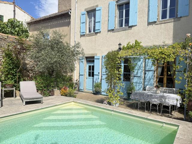 Maison 14 pièces 410 m²
