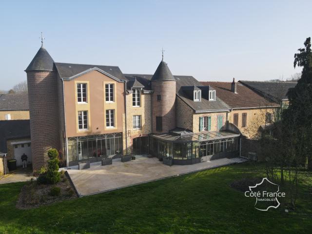 Maison 14 pièces 418 m²