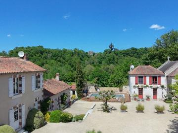 Maison 14 pièces 419 m²