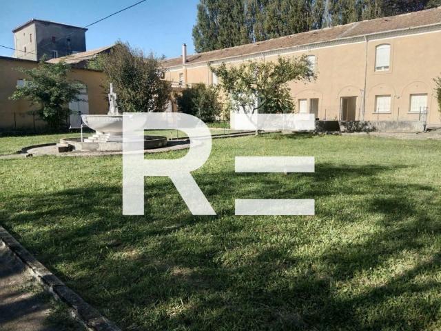 Maison 14 pièces 420 m²