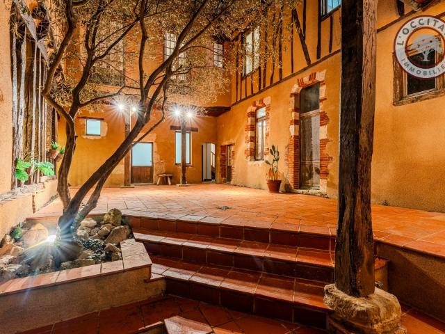 Maison 14 pièces 420 m²