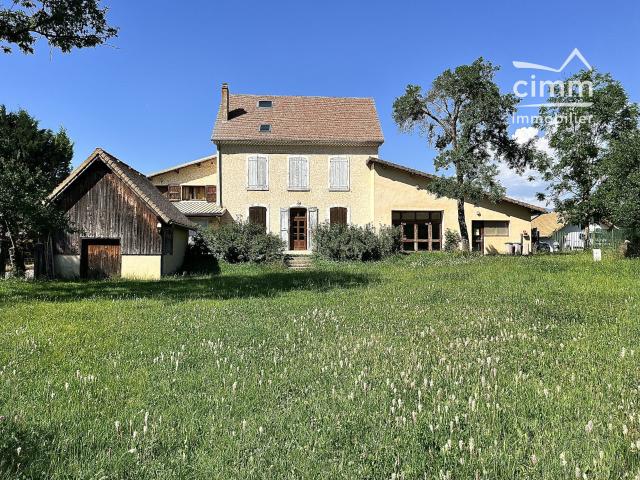 Maison 14 pièces 422 m²