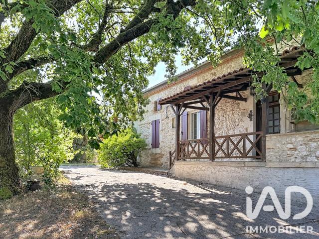 Maison 14 pièces 437 m²