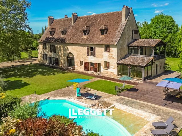 Maison 14 pièces 540 m²