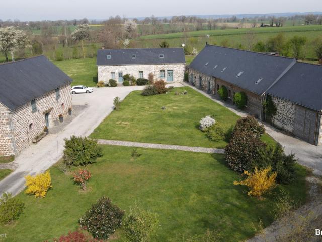 Maison 14 pièces 586 m²