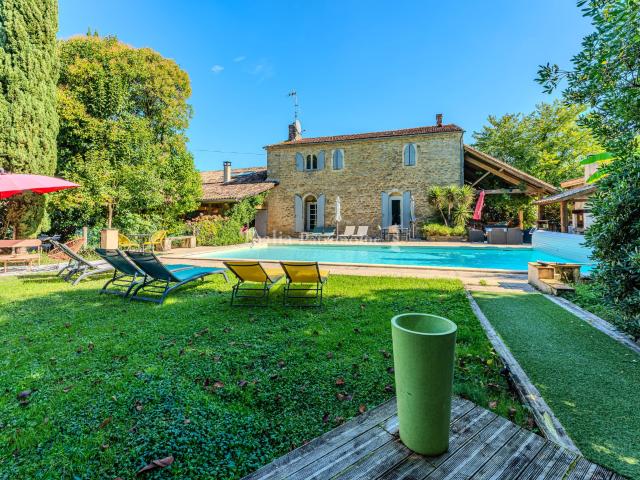 Maison 14 pièces 500 m²