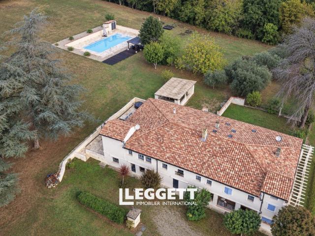 Maison 14 pièces 500 m²