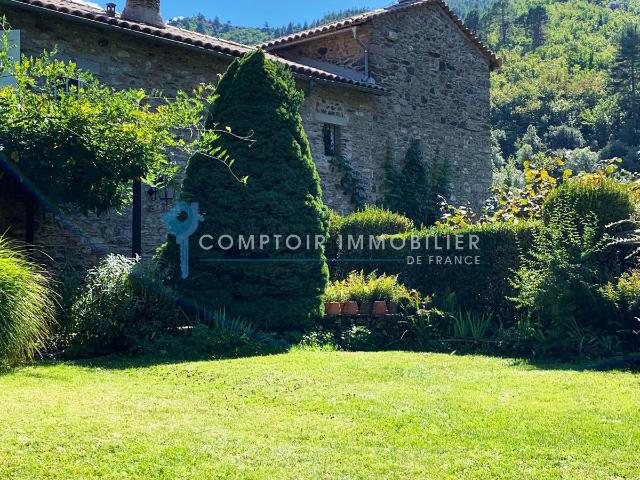 Maison 14 pièces 520 m²