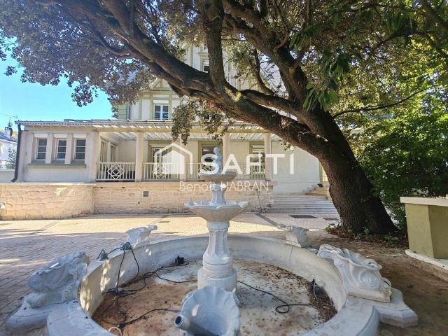 Maison 14 pièces 650 m²