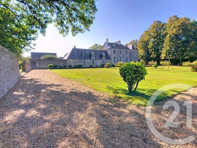 Maison 14 pièces 668 m²