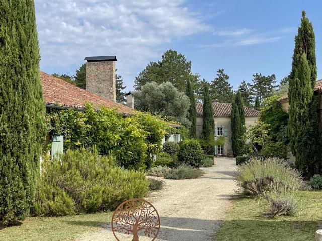 Maison 19 pièces 669 m²