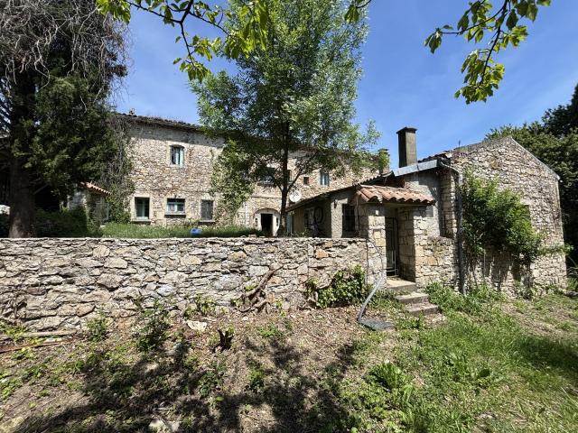 Maison 14 pièces 600 m²