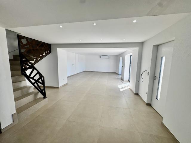 Maison 154 m2 6 pièces avec jardin 154m² Camaret sur Aigues