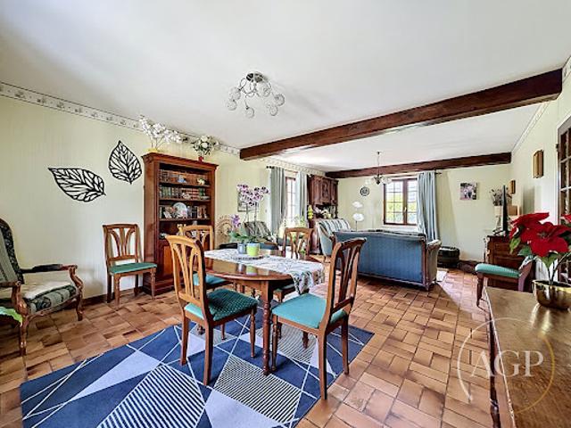 Maison avec jardin et terrasse