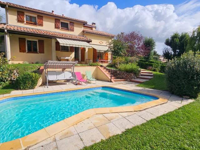 Maison 4 pièces 157 m²