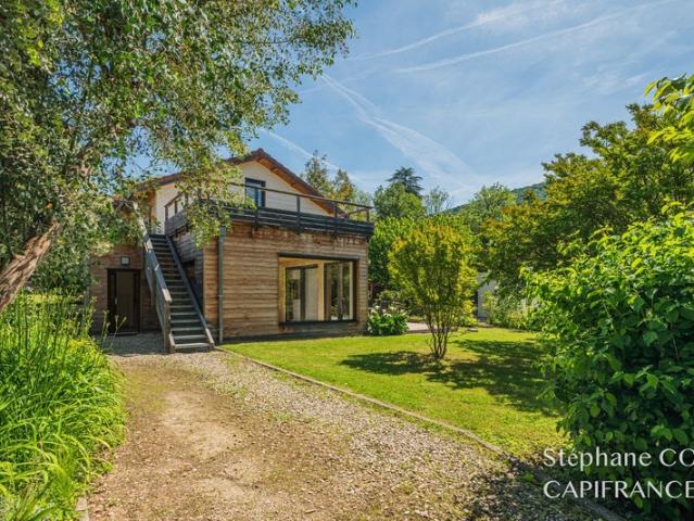 Maison 150 m² à JARRIE 38