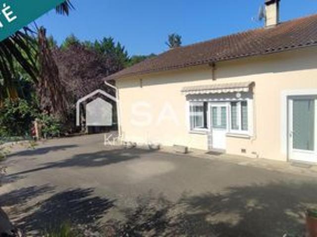 Maison 150 m² habitables + combles aménageables de 88 m² + hangar de 330 m²