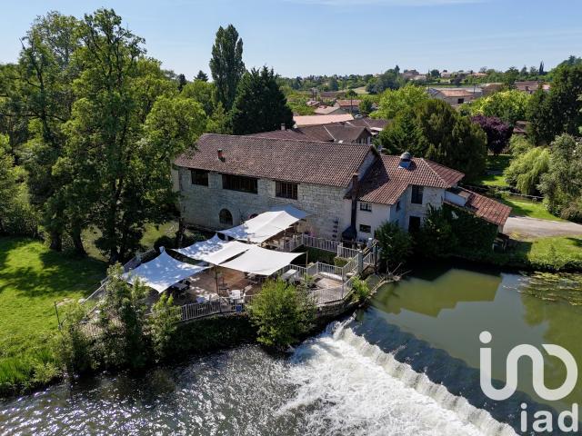 Maison 15 pièces 1 600 m²