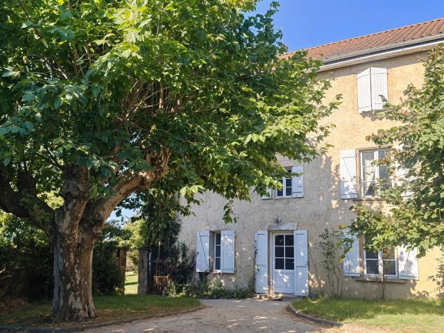 Maison 15 pièces 280 m²