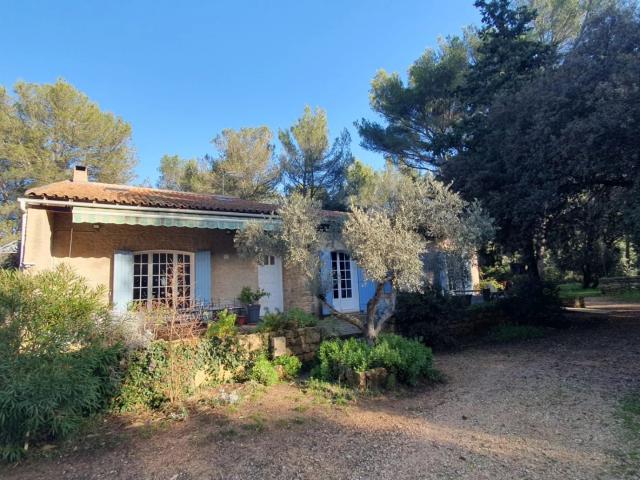 Maison 15 pièces 299 m²