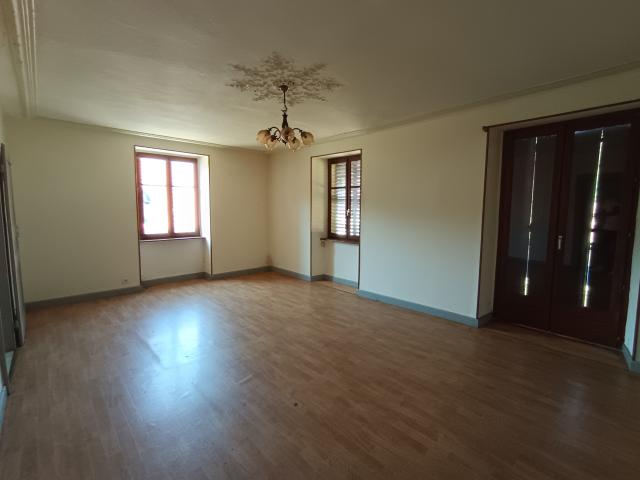 Maison 15 pièces 232 m²