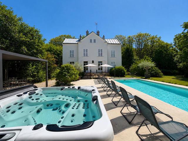 Maison 15 pièces 340 m²