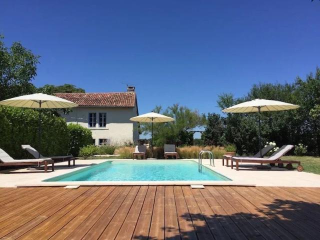 Maison 15 pièces 340 m²