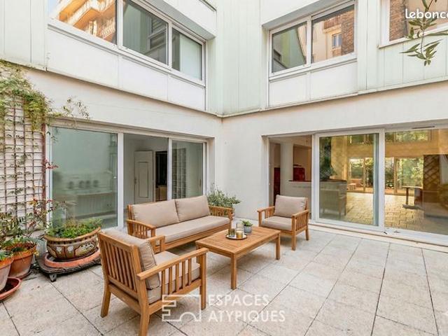 Maison 15 pièces 350 m²