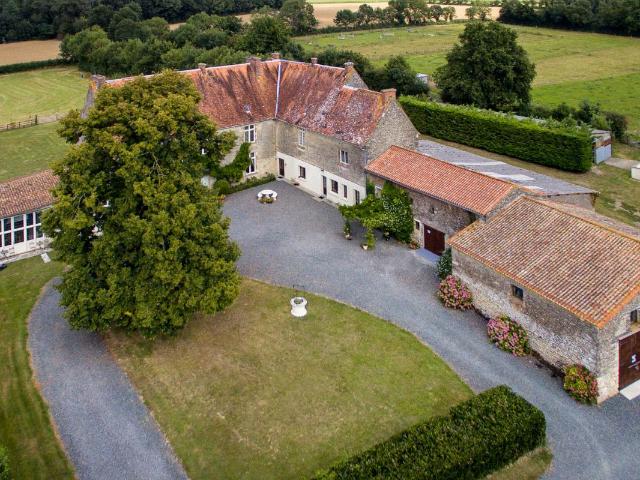 Maison 15 pièces 495 m²