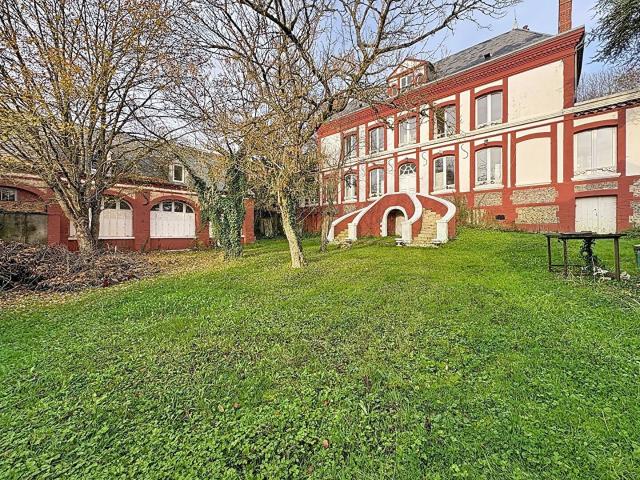 Maison 15 pièces 352 m²