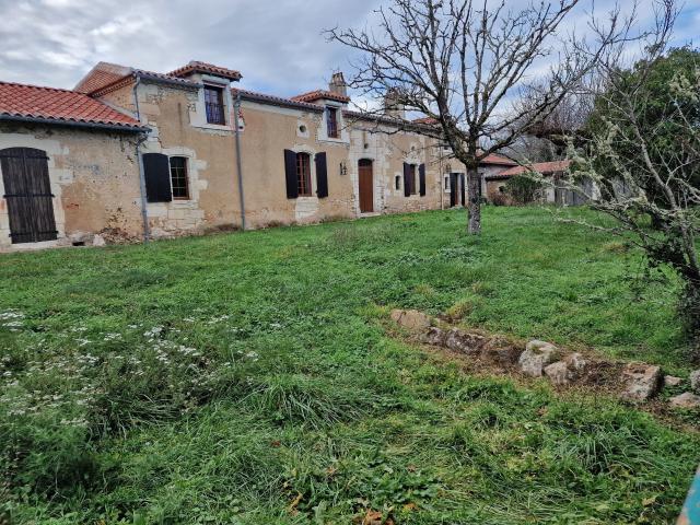 Maison 15 pièces 360 m²