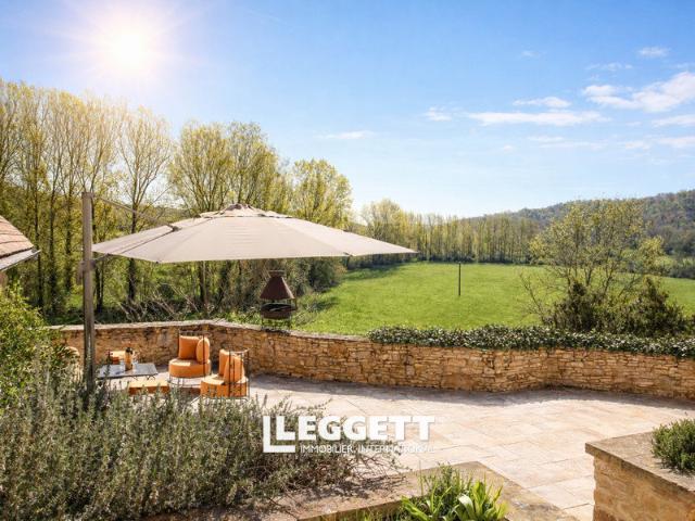 Maison 15 pièces 380 m²