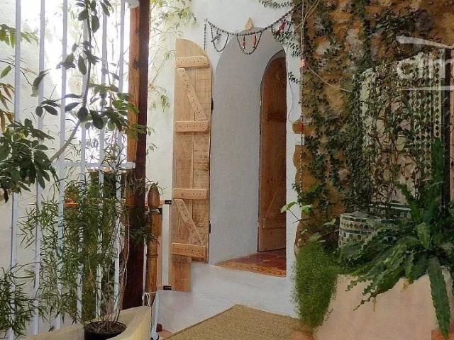 Maison 15 pièces 300 m²
