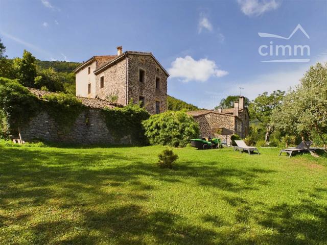 Maison 15 pièces 301 m²