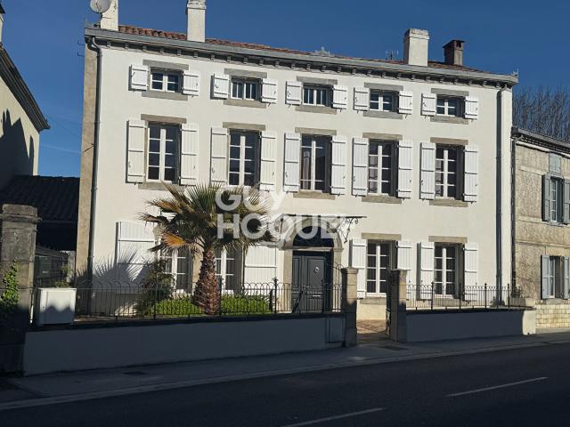 Maison 15 pièces 310 m²