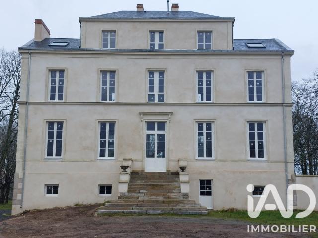 Maison 10 pièces 325 m²