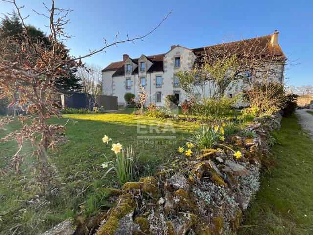 Maison 15 pièces 331 m²