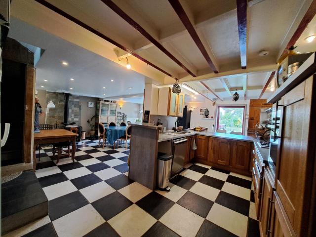 Maison 15 pièces 450 m²
