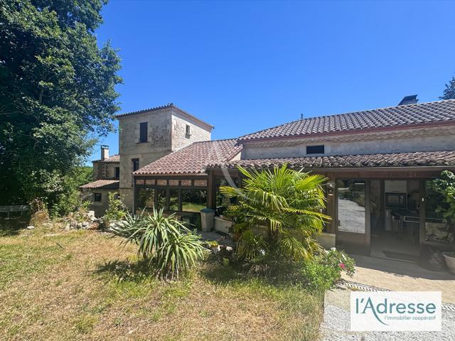 Maison 15 pièces 450 m²