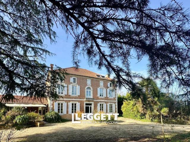 Maison 15 pièces 458 m²