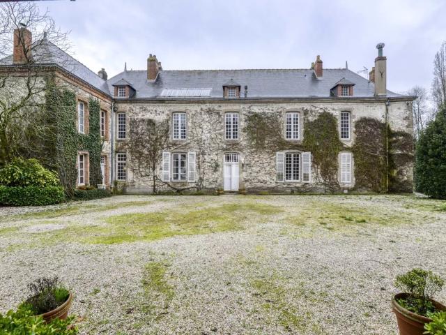 Maison 15 pièces 464 m²