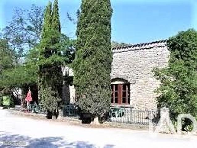 Maison 15 pièces 400 m²