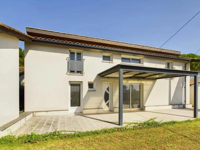 Maison 15 pièces 400 m²