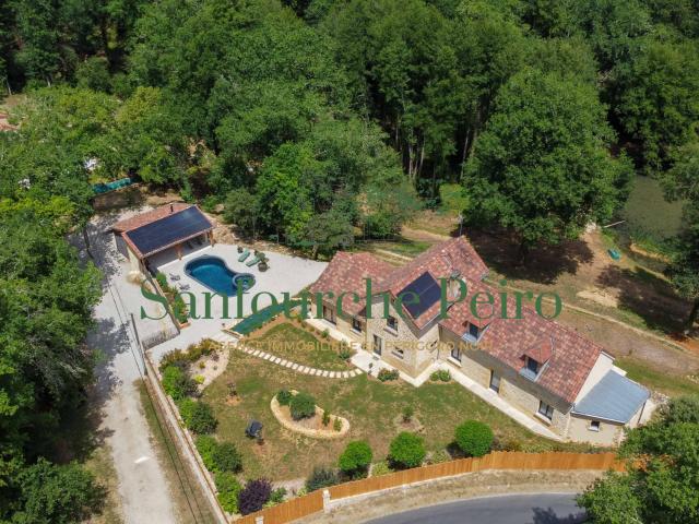 Maison 15 pièces 408 m²