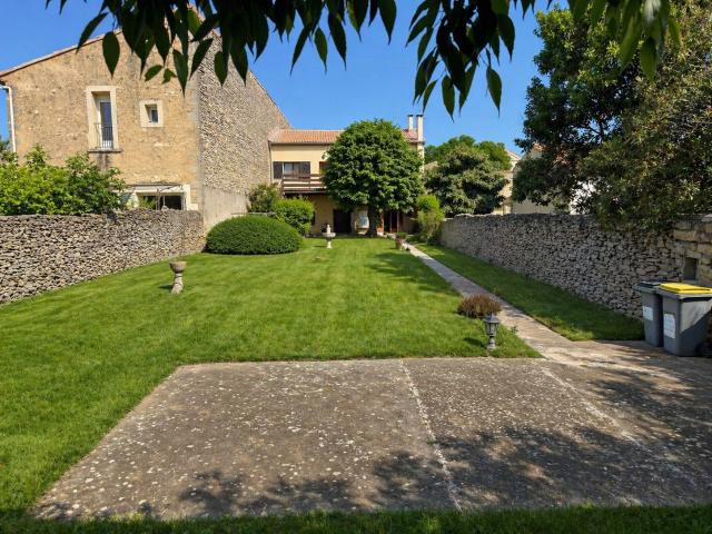Maison 15 pièces 411 m²